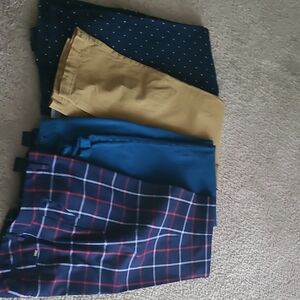 Set of Women's Pants in Various Colors